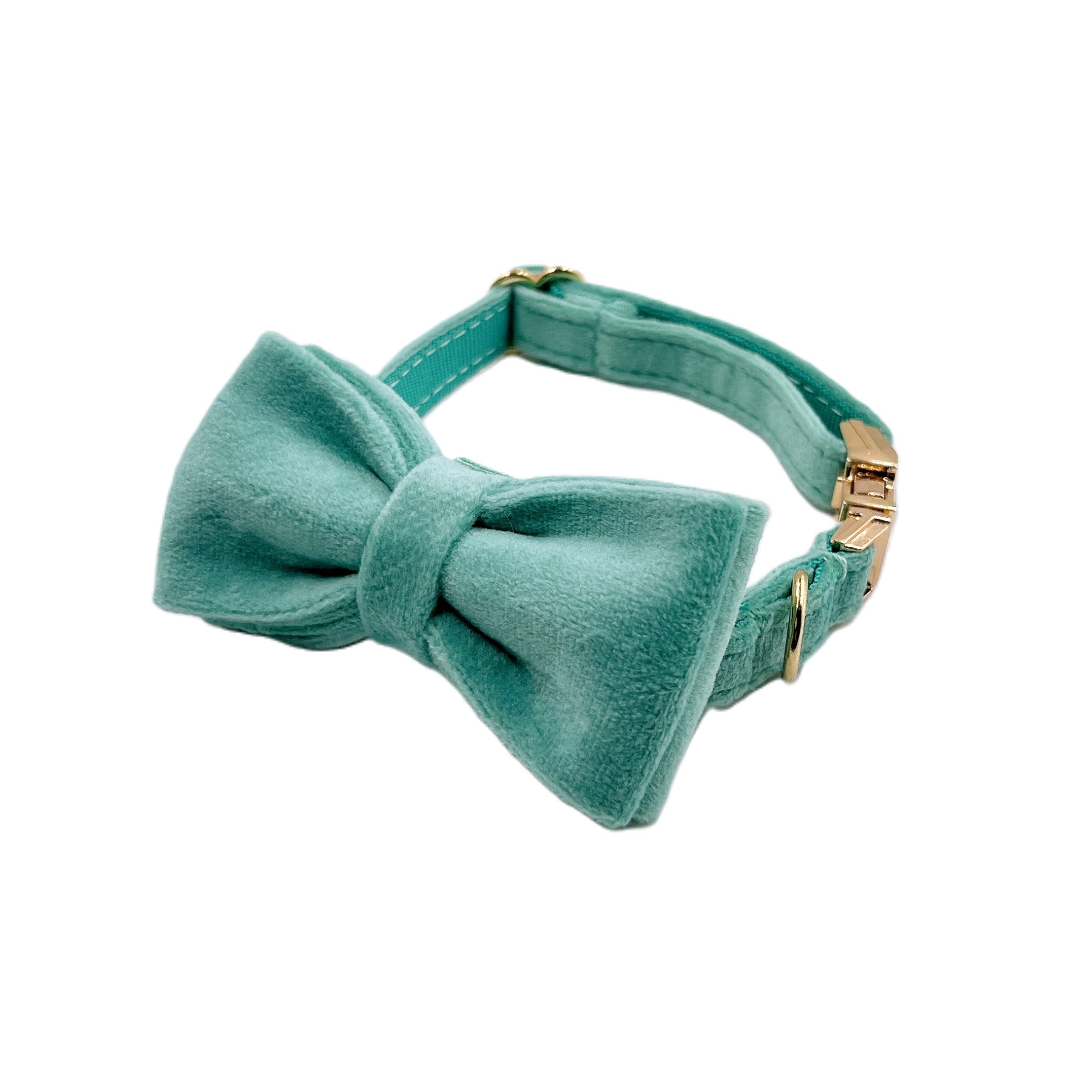 Lake Blue Velvet Cat Collar